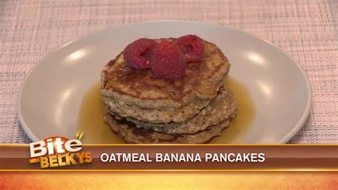 Oatmeal Banana Pancakes / Belkys